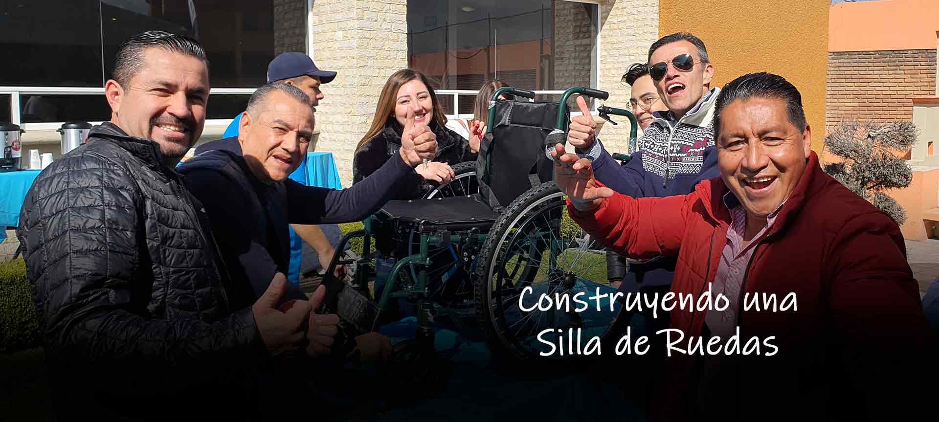 Dinámica de integración Construyendo una Silla de Ruedas en Team Building, fortaleciendo la comunicación y el liderazgo en los equipos.