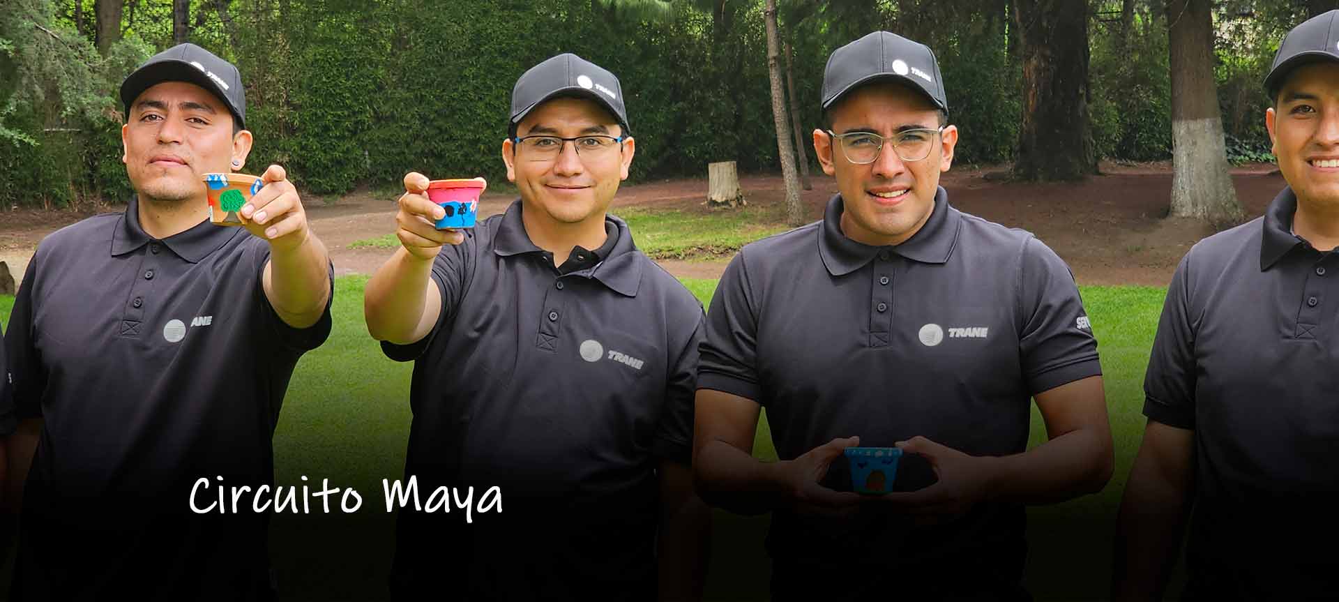 Dinámica de Team Building: Circuito Maya, una actividad que fomenta la integración y el trabajo en equipo en un ambiente cultural.